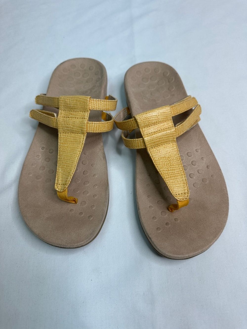 Vionic Yellow Strappy Toe-Post Sandals